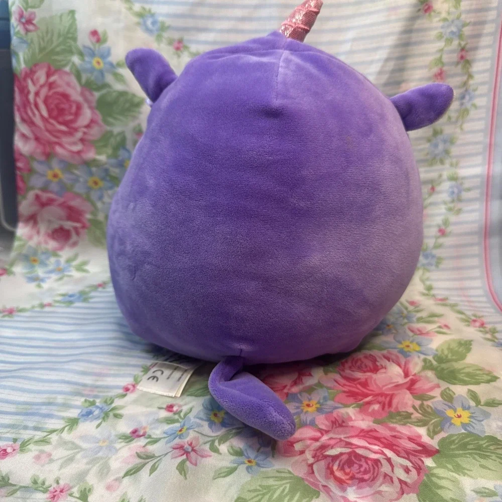 Kellytoy squishmallow astrid